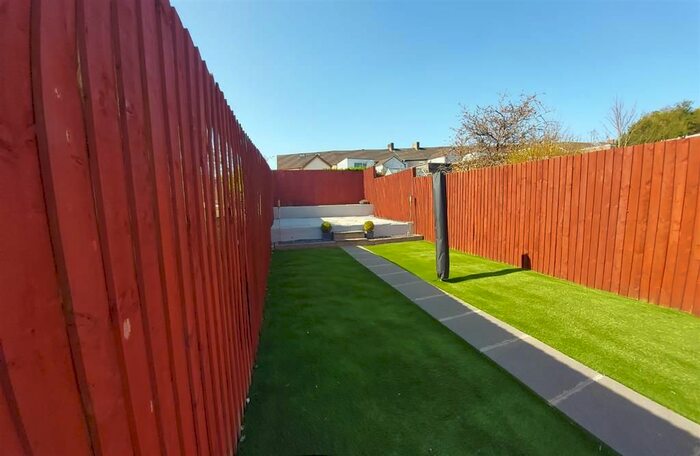 2 Bedroom Property To Rent In Phillip Street, Manselton, Swansea, SA5