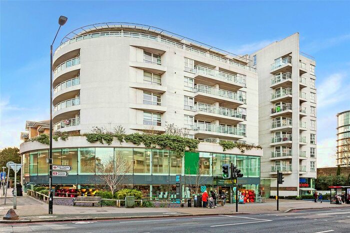 1 Bedroom Flat To Rent In Upper Richmond Road, Putney, London, SW15