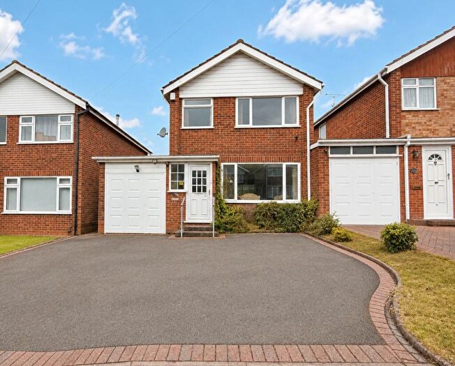 3 Bedroom Link Detached House For Sale In Oakwood Road, Hollywood, B47