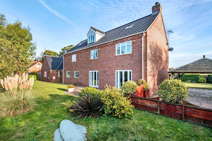 6 Bedroom Detached House For Sale In Church Lane, Beetley, Dereham, NR20