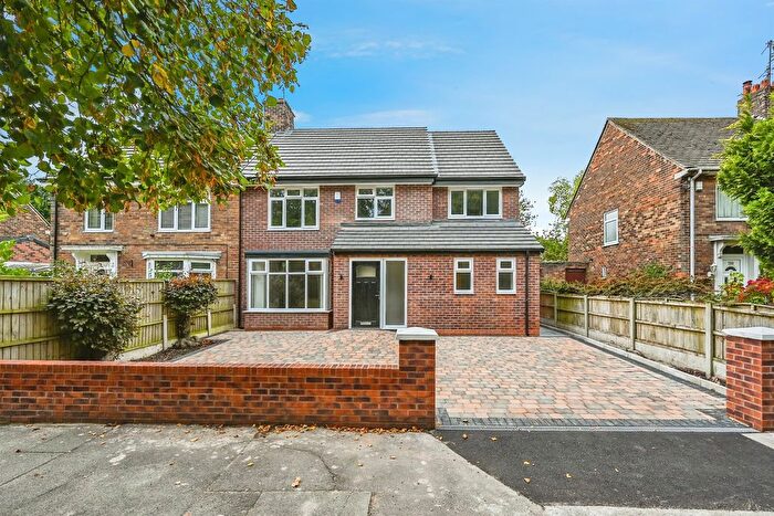 4 Bedroom Semi-Detached House For Sale In Mather Avenue, Liverpool, L18