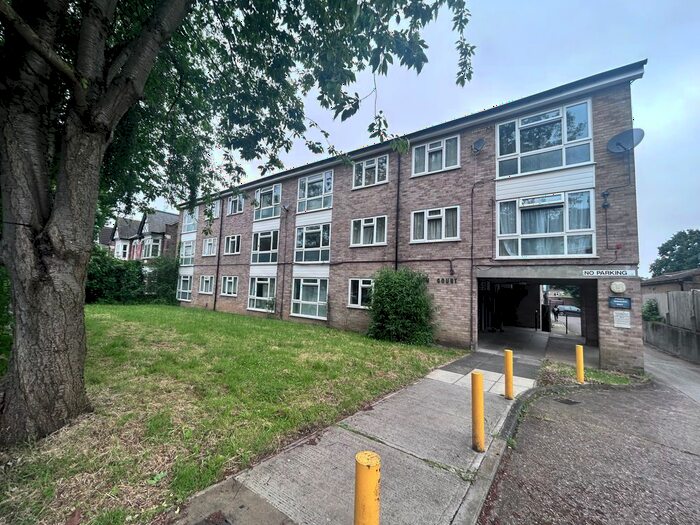 1 Bedroom Flat To Rent In The Avenue, London, E4