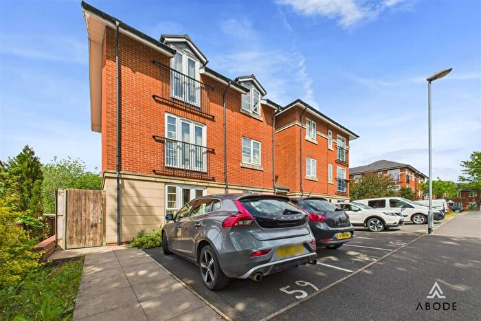 2 Bedroom Apartment For Sale In Hamilton Avenue, Uttoxeter, Staffordshire, ST14