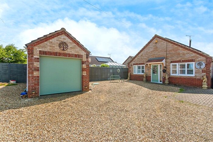3 Bedroom Detached Bungalow For Sale In Front Road, Murrow, Wisbech, PE13