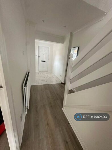 3 Bedroom Semi-Detached House To Rent In Clearbrook Close, High Wycombe, HP13