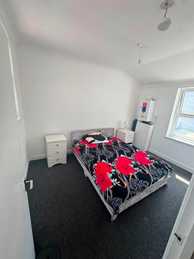 2 Bedroom Apartment To Rent In Bedroom Apartment In Princess Street, Luton, LU1