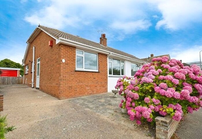 2 Bedroom Bungalow To Rent In Canterbury Close, Broadstairs, CT10