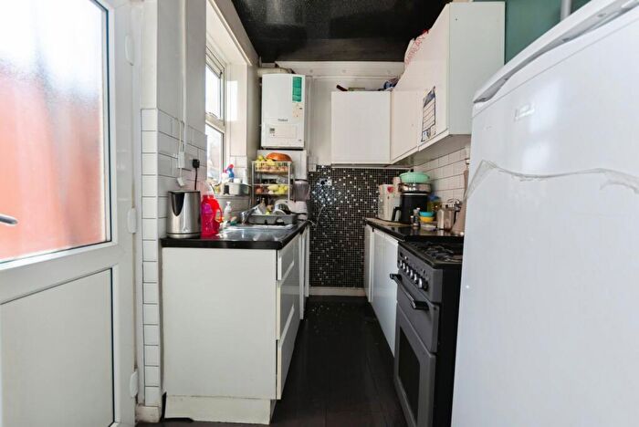 2 Bedroom Terraced House For Sale In Fallows Road, Birmingham, West Midlands, B11 - Photo 7