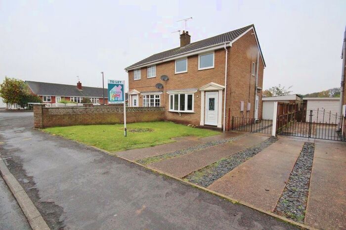 3 Bedroom Semi-Detached House To Rent In South Parkway, Snaith, Goole DN14
