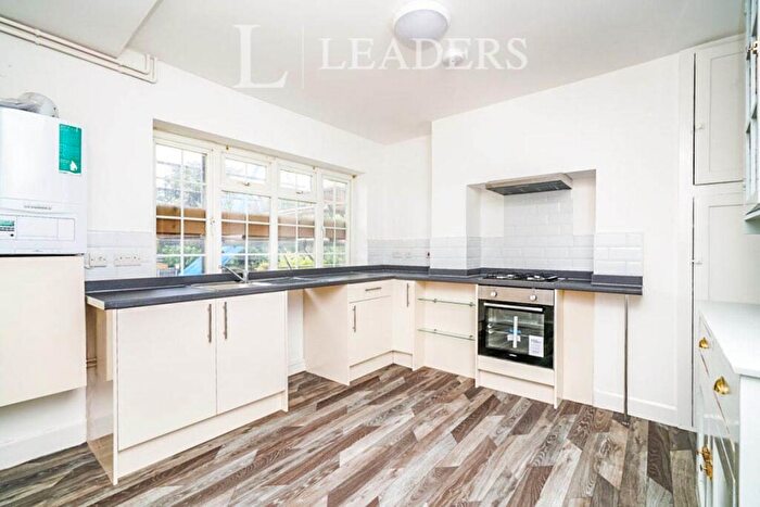 1 Bedroom Flat To Rent In Addis Square, Portswood Road, Southampton, SO17