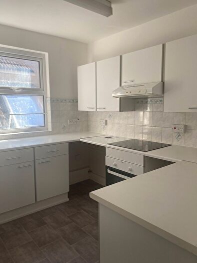 1 Bedroom Flat To Rent In Rowlands Road, Worthing, BN11