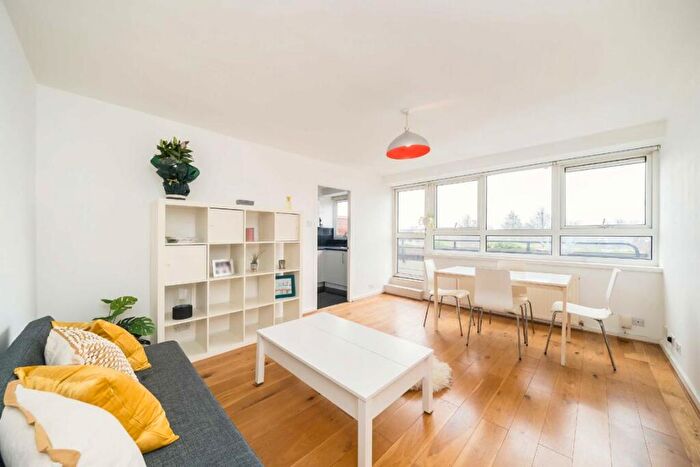 1 Bedroom Flat For Sale In Bullen Street, London, SW11