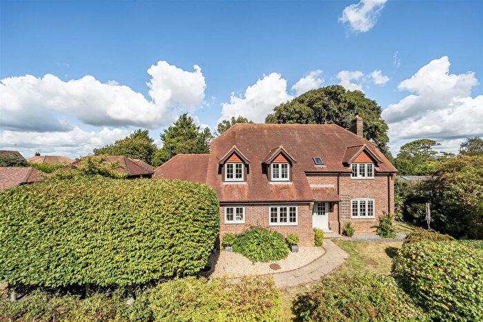 5 Bedroom Detached House For Sale In Honey Lane, Angmering, BN16