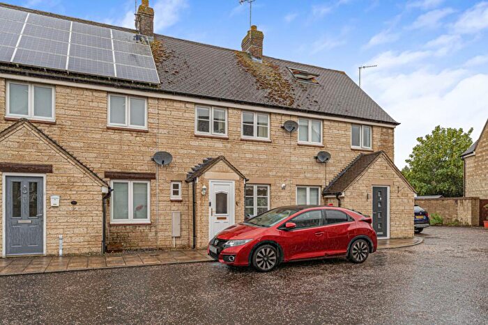 2 Bedroom Terraced House To Rent In Hazel Close, Witney, OX28