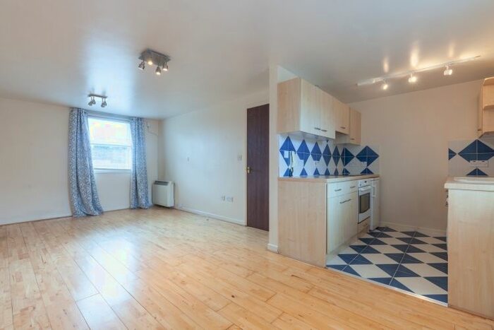 1 Bedroom Flat To Rent In Oxford Road, Kidlington, OX5