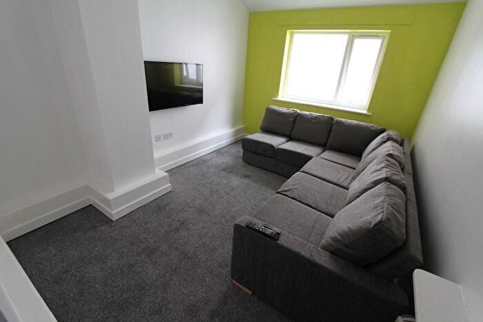 7 Bedroom Terraced House To Rent In Ladywell Street, (Previous Landlord) Preston, Lancashire, PR1