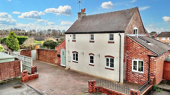 3 Bedroom Detached House For Sale In Uttoxeter Road, Blythe Bridge, ST11