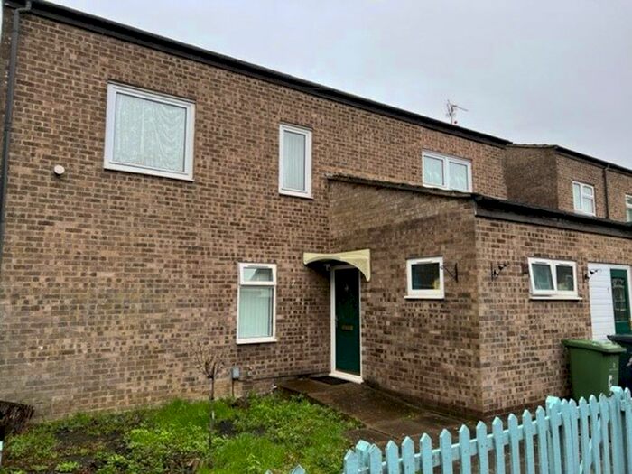 2 Bedroom Flat To Rent In Wedmore Court, Corby, NN18