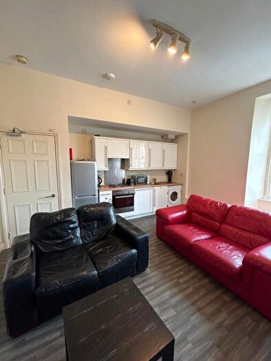 5 Bedroom Flat To Rent In Leith Walk, Edinburgh, EH6