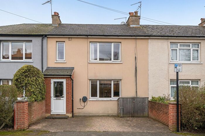 3 Bedroom Terraced House For Sale In Willow Road, London, W5