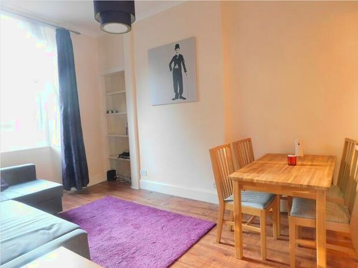 2 Bedroom Flat To Rent In , Dalry Road, Edinburgh, EH11