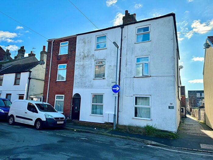 2 Bedroom Flat For Sale In Rodney Road, Great Yarmouth, NR30