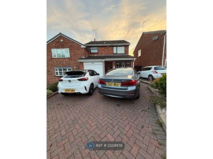 3 Bedroom Semi-Detached House To Rent In Welland Road, Birmingham, B63
