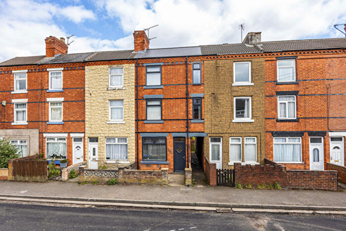 5 Bedroom House Of Multiple Occupation To Rent In Park Street, NG17