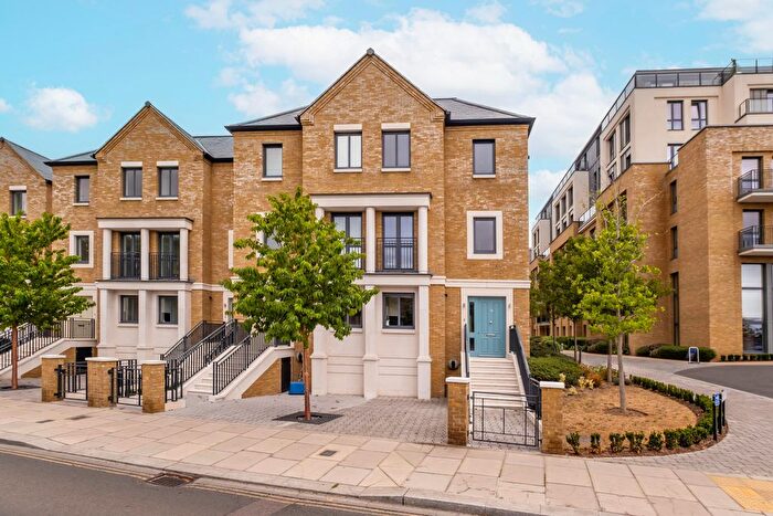 4 Bedroom Detached House For Sale In Carlton House, Teddington Riverside, London, TW11