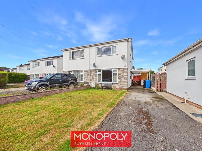 2 Bedroom Semi-Detached House For Sale In Ffordd Celyn, Denbigh, LL16