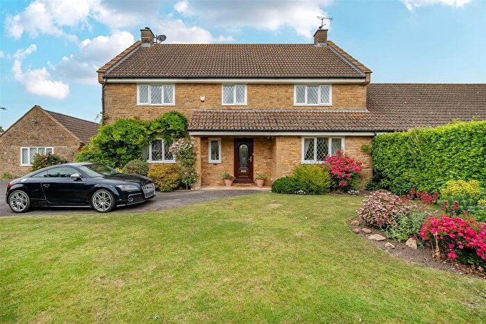 6 Bedroom Property For Sale In Coat, Martock, TA12