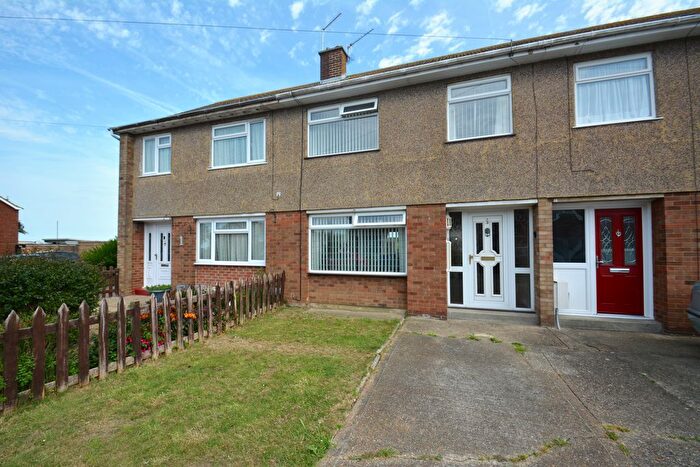 3 Bedroom Terraced House For Sale In Hartlip Close, Sheerness, ME12
