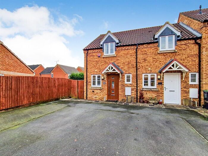 2 Bedroom End Of Terrace House For Sale In Mckennan Close, Clapham, Bedford, MK41