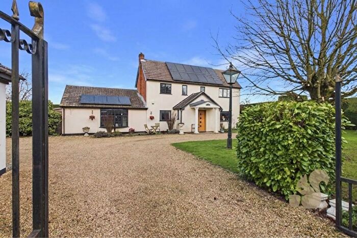 5 Bedroom Detached House For Sale In Folley Road, Hundon, CO10