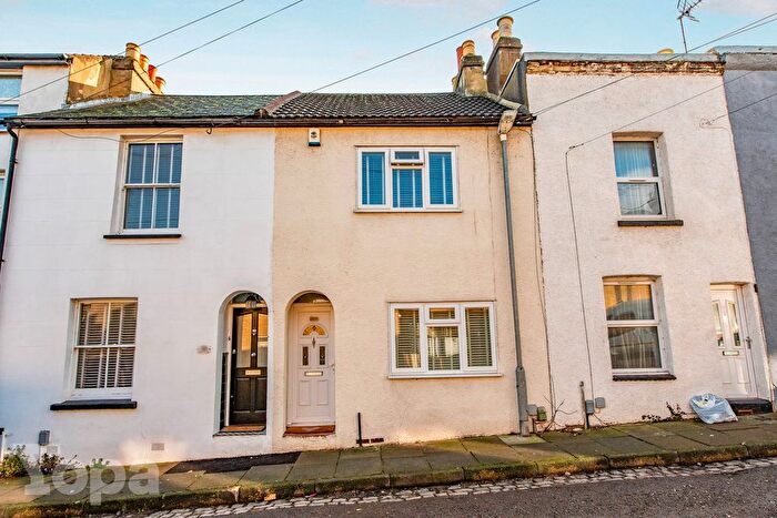 2 Bedroom Terraced House For Sale In Elliott Street, Gravesend, DA12