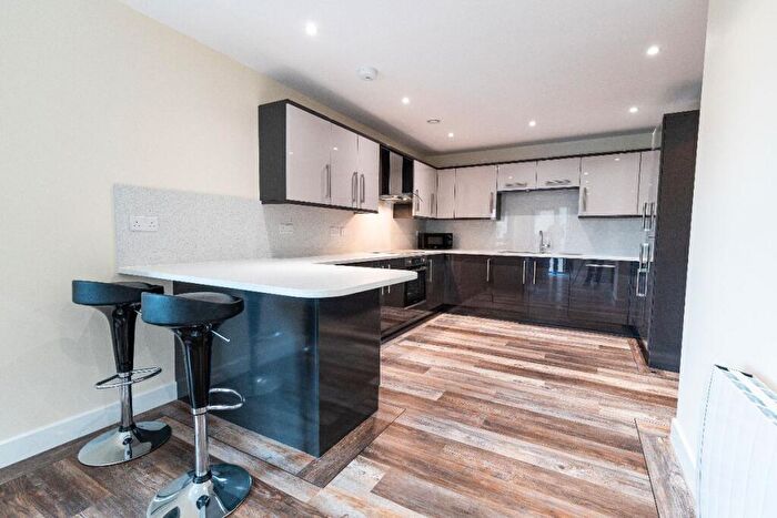 3 Bedroom Apartment To Rent In Ecco, S11