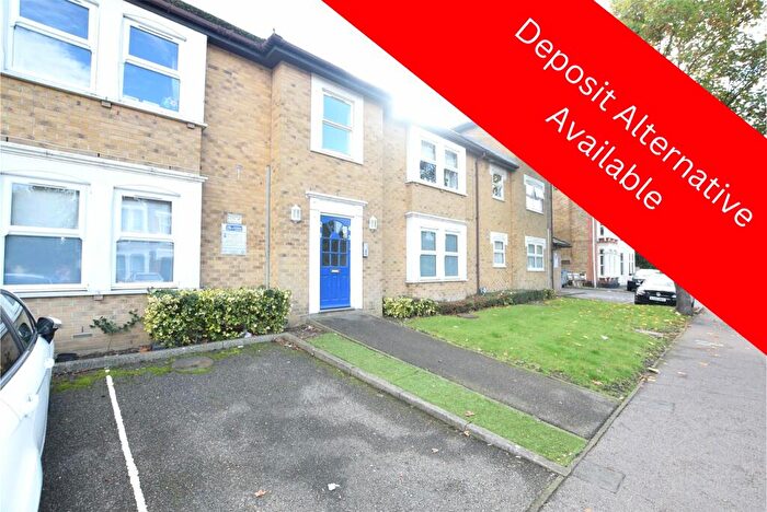 1 Bedroom Apartment To Rent In Tudor Mews, Eastern Road, Romford, RM1