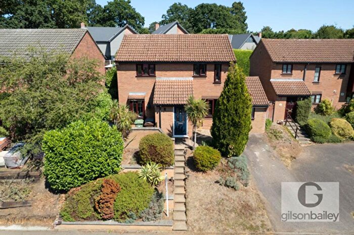 3 Bedroom Detached House For Sale In Oakdale Road, Brundall, NR13