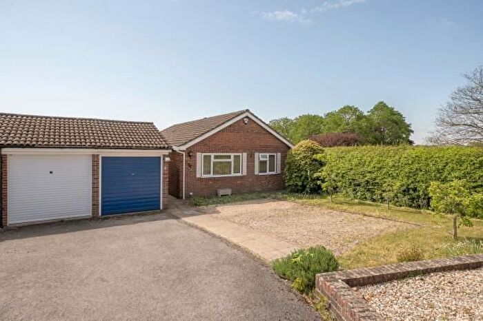 2 Bedroom Detached Bungalow For Sale In Exmoor Road, Thatcham, RG19