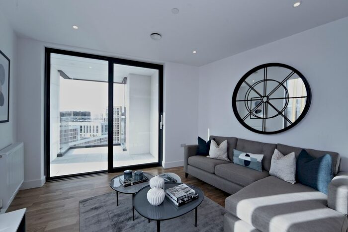 2 Bedroom Flat To Rent In Station Road, London, SE13