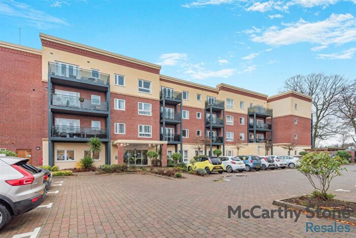2 Bedroom Apartment For Sale In Bilberry Place, Recreation Road, Bromsgrove, B61