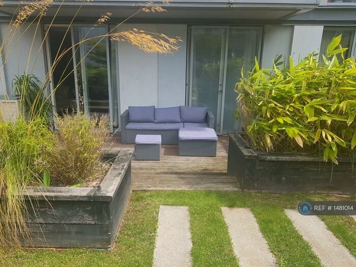 1 Bedroom Flat To Rent In Chadwell Lane, London, N8