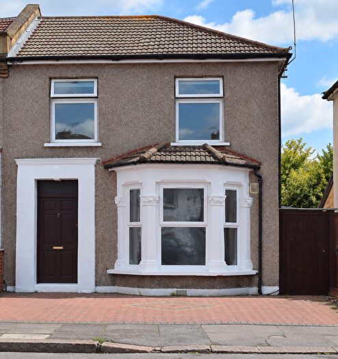 3 Bedroom Semi Detached House For Sale In Chester Road, Ilford, Essex, IG3