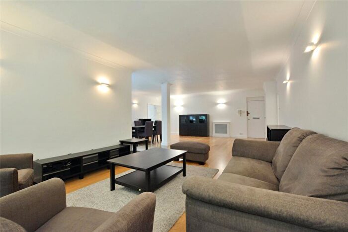 3 Bedroom Apartment To Rent In The Polygon, Avenue Road, St. John's Wood, London, NW8