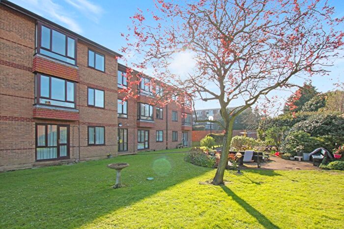 1 Bedroom Flat For Sale In Penrith Court, Broadwater Street East, Worthing, BN14