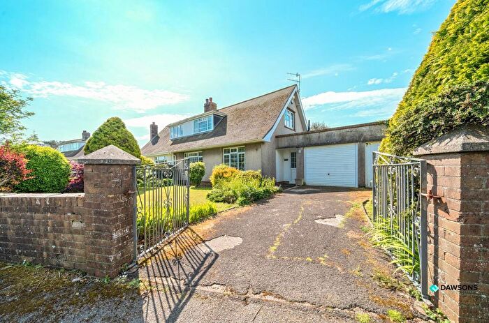3 Bedroom Semi-Detached Bungalow For Sale In Heatherslade Close, Southgate, Swansea, SA3