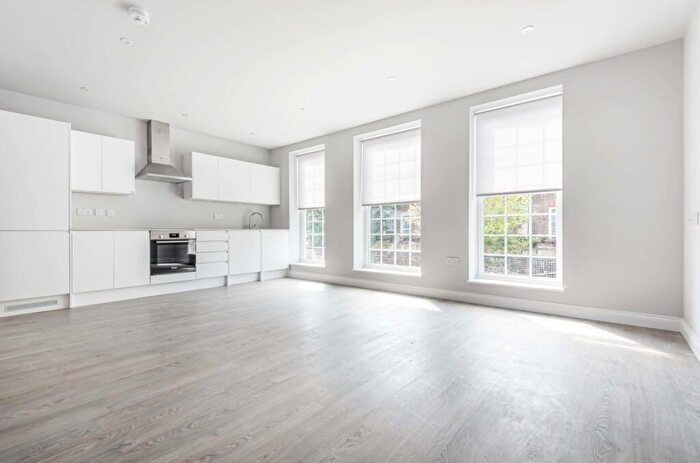 1 Bedroom Flat To Rent In Hill Road Sutton, SM1