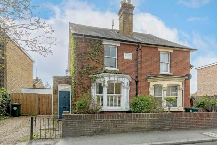 3 Bedroom Semi-Detached House To Rent In Green Street, Sunbury-On-Thames, TW16