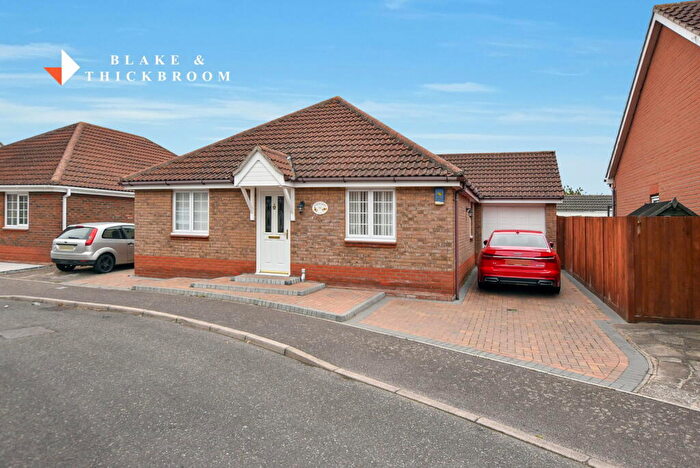 3 Bedroom Flat For Sale In Saxmundham Way, Clacton-on-Sea, Essex, CO16