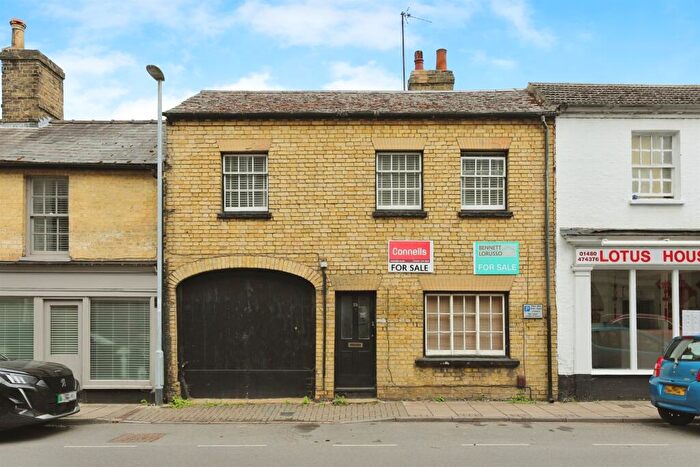 3 Bedroom Character Property For Sale In St Marys Street, Eynesbury, St. Neots, PE19